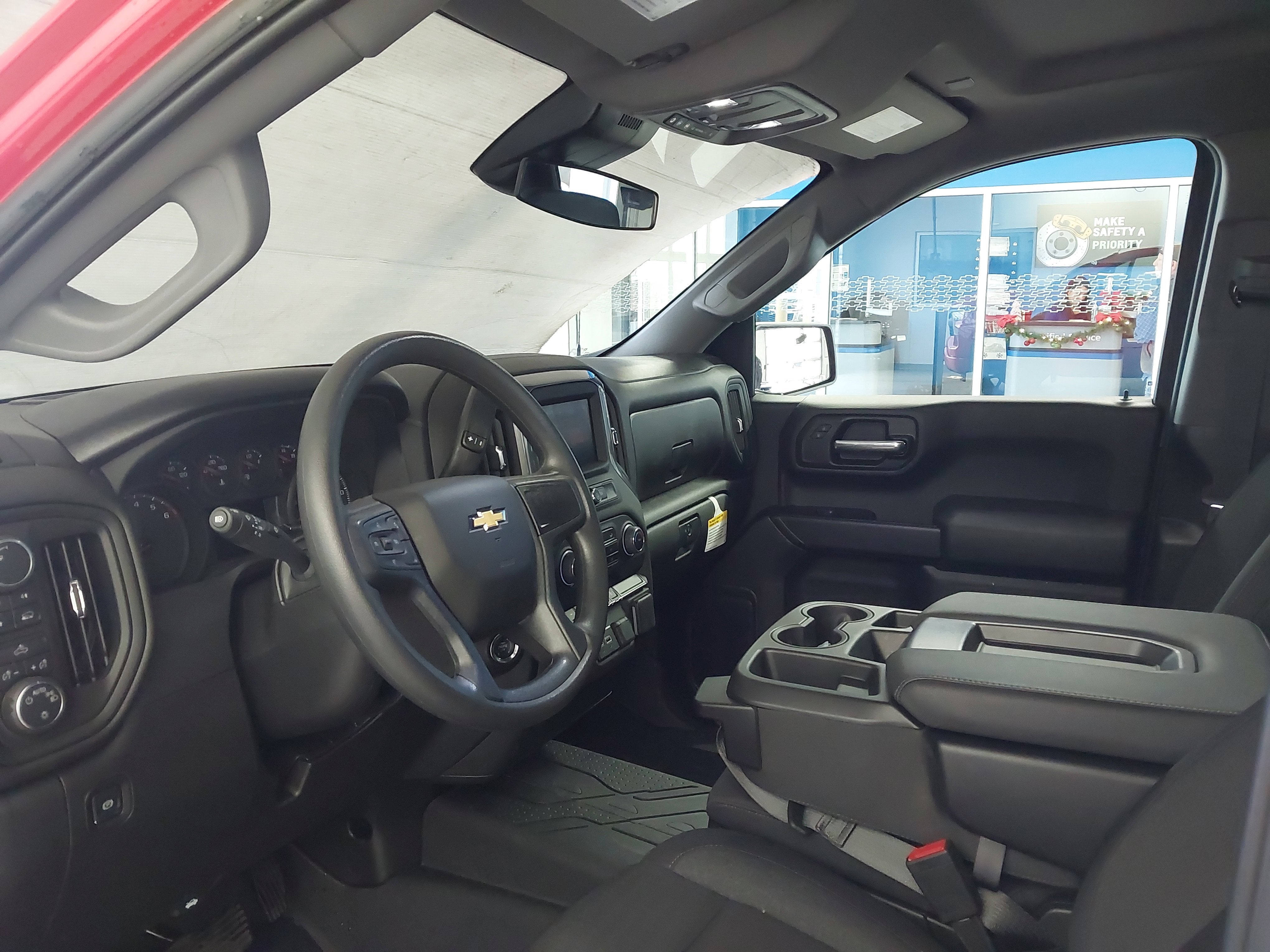 2025 Chevrolet Silverado 1500 — side profile view