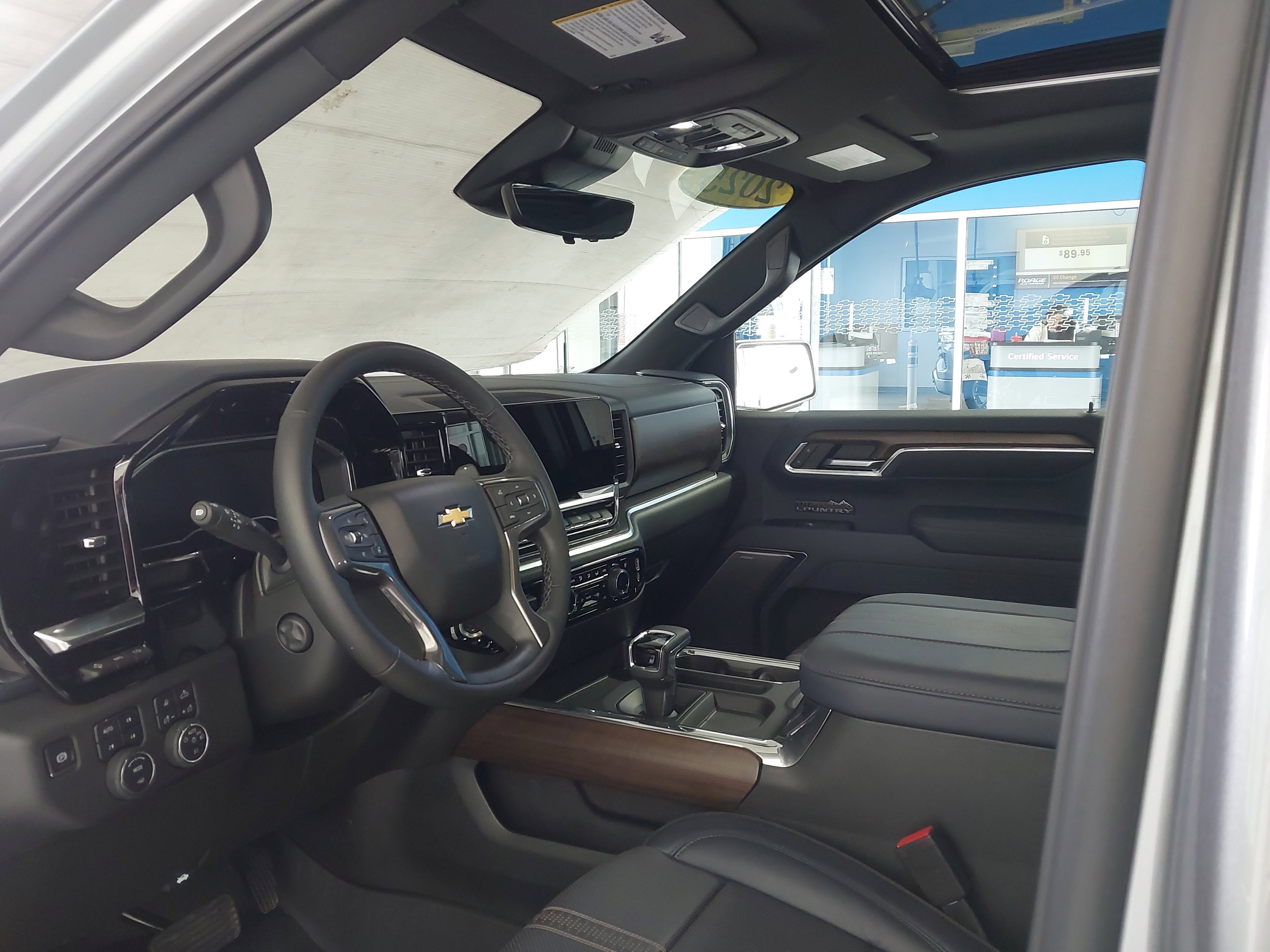 2025 Chevrolet Silverado 1500 — side profile view