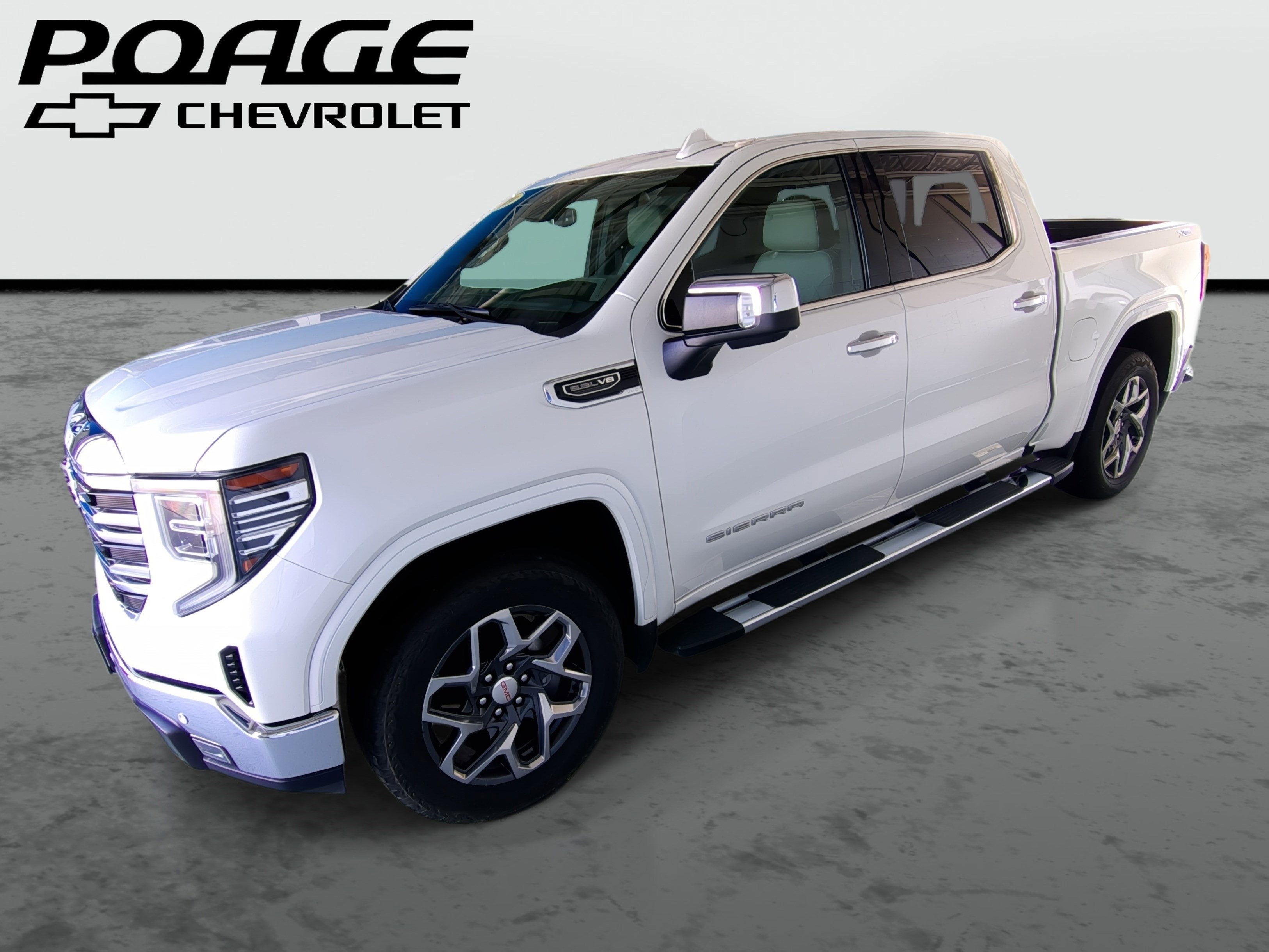 2024 GMC Sierra 1500 SLT in White Frost Tricoat — front three-quarter view