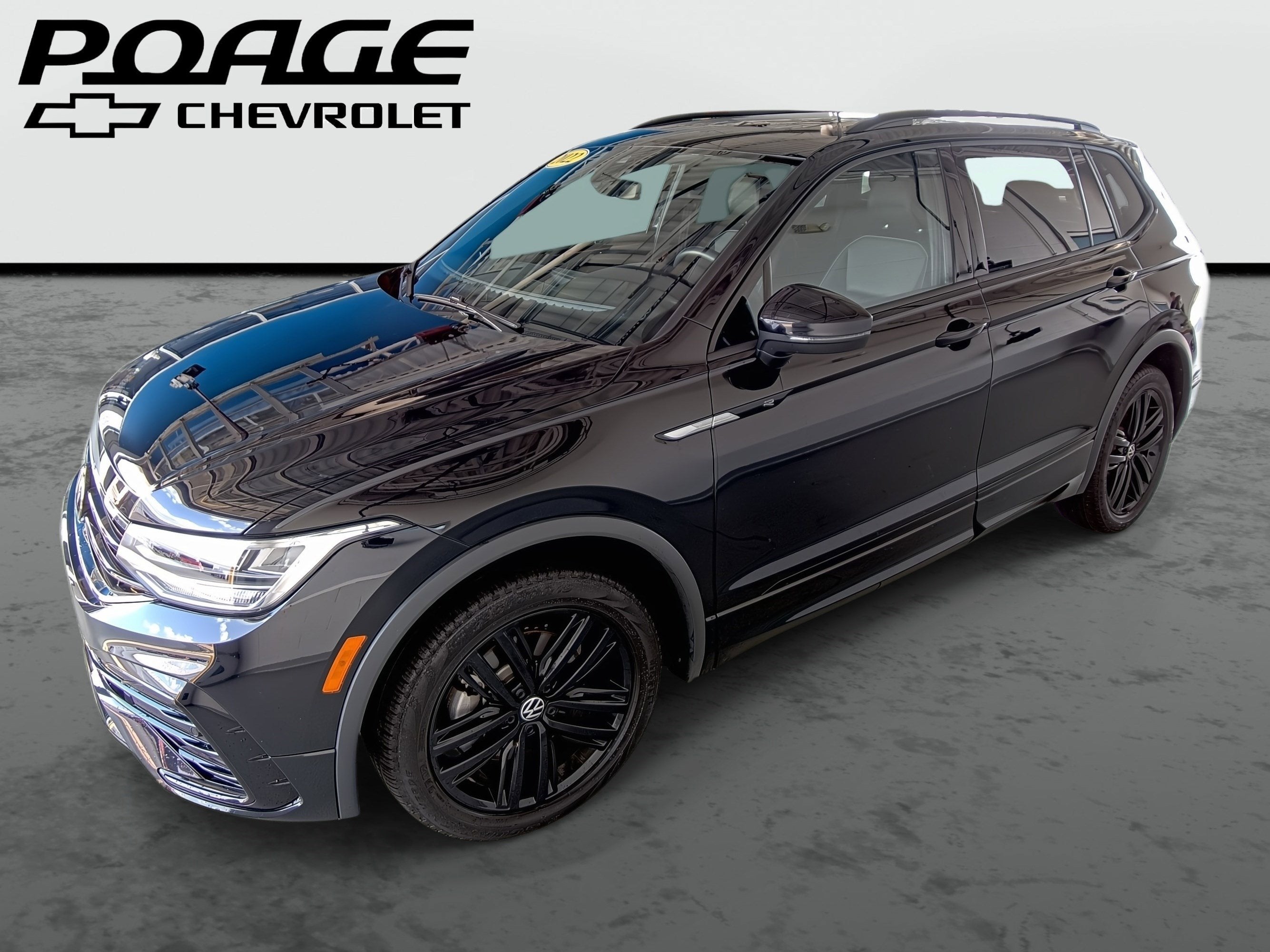 2022 Volkswagen Tiguan 2.0T SE R-Line Black in Black — front three-quarter view