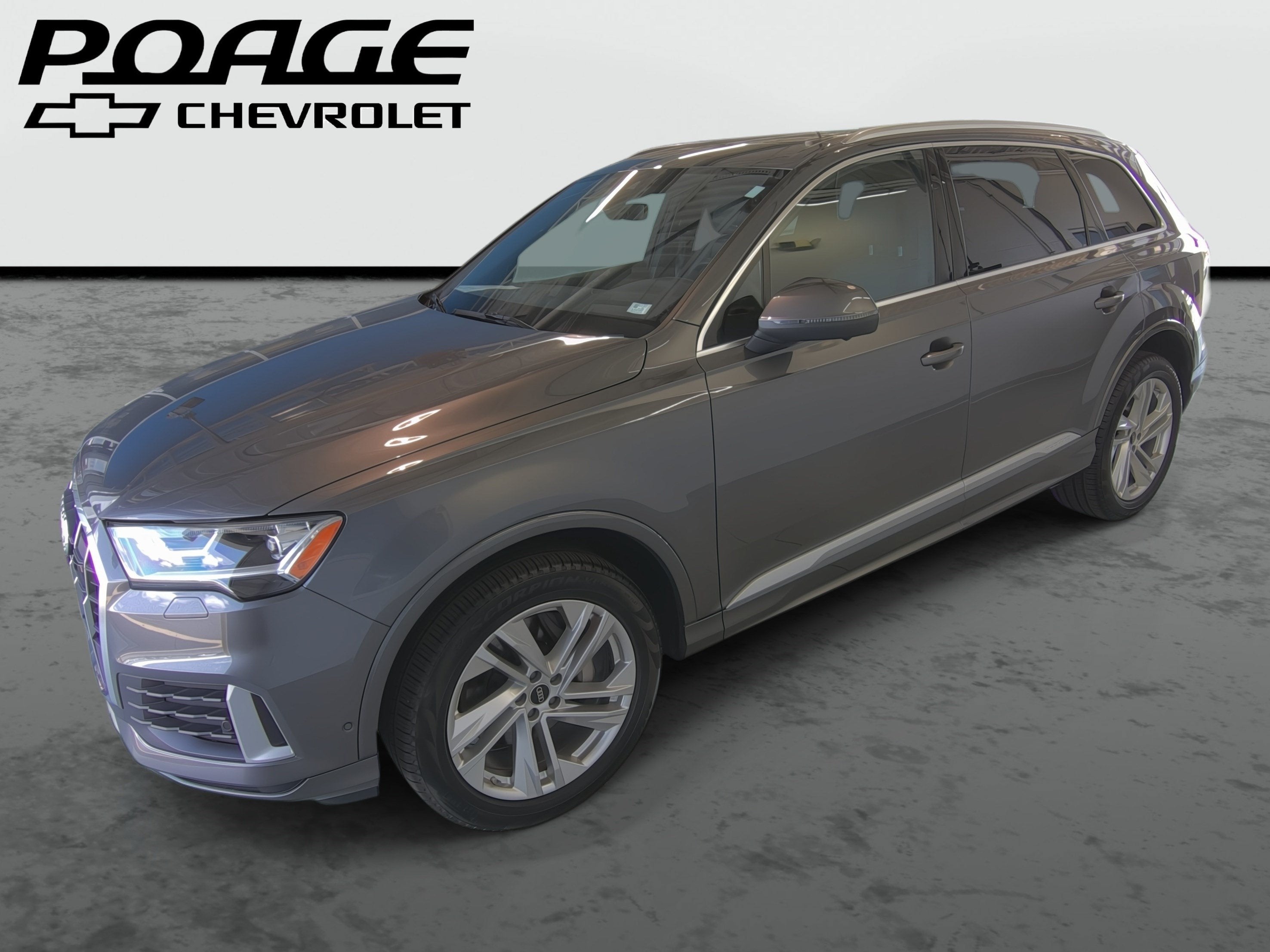 2023 Audi Q7 Premium 45 TFSI quattro Tiptronic in Gray — front three-quarter view